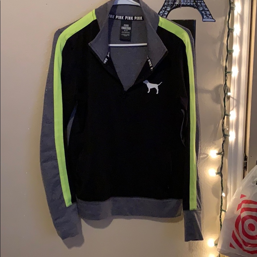 Ultimate Pullover  . 8/10 condition.